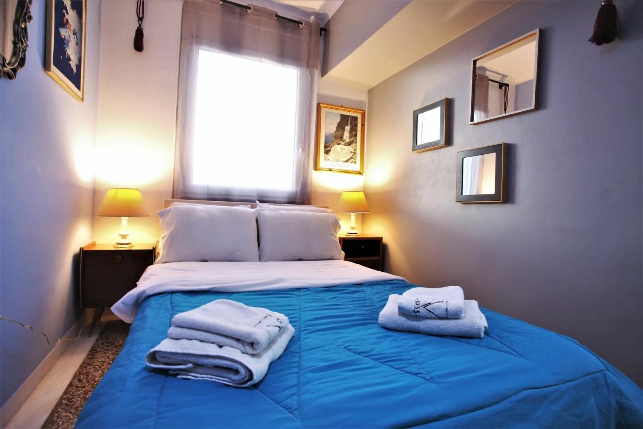 Vintage Apartment Athena Bagian luar foto
